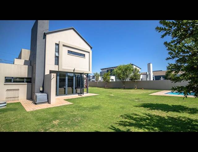 4 BEDROOM HOUSE FOR SALE IN MIDSTREAM MEADOWS